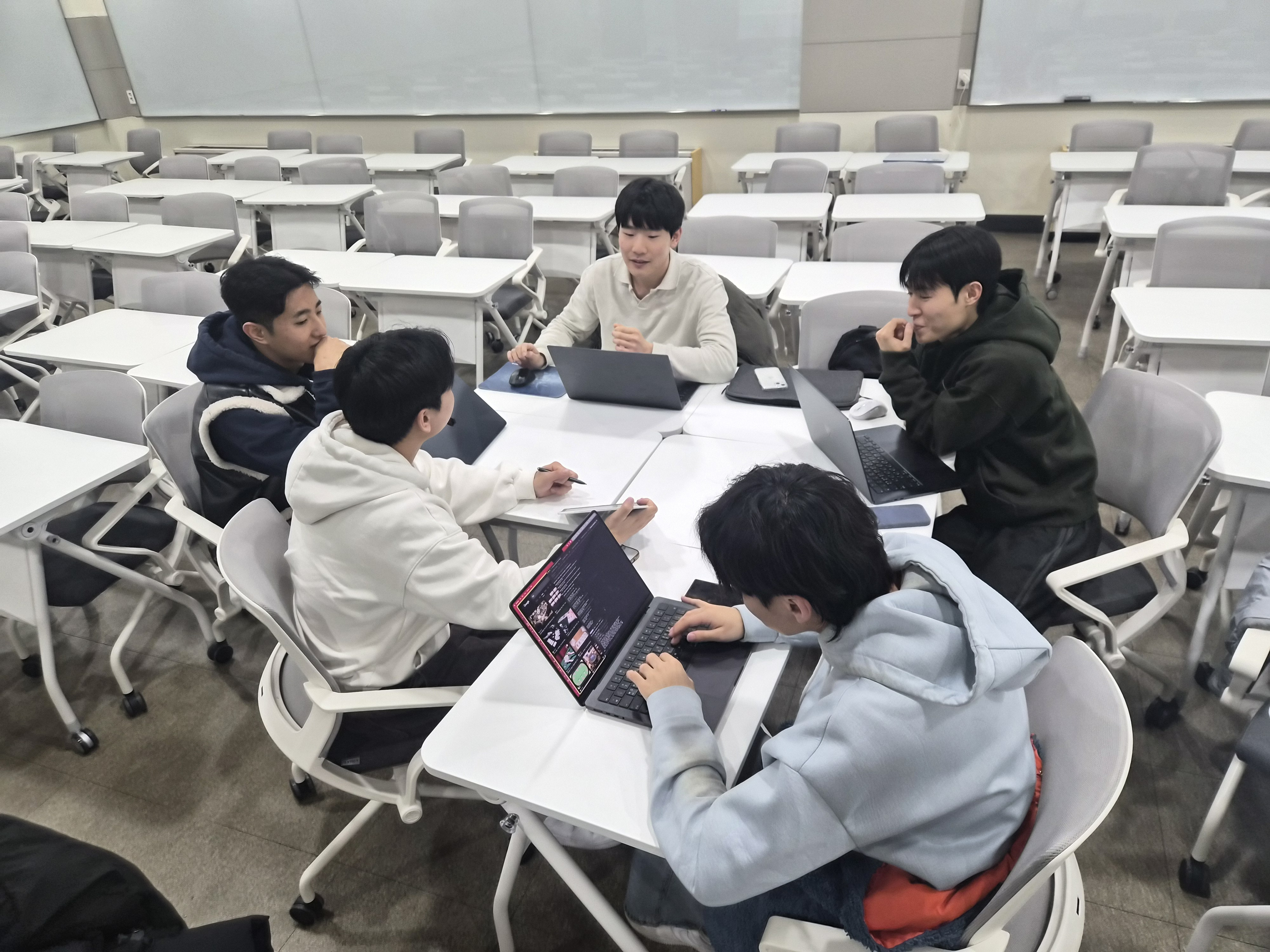 활동 사진 5